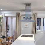 Two Bedroom Terrace Sanctuary In The Center