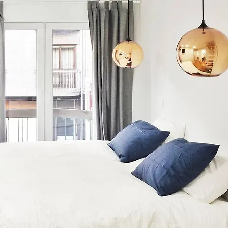 Апартаменты Two Bedroom Terrace Sanctuary In The Center